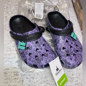 haunted mansion crocs✨